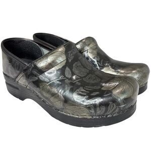 Dansko Clog Nursing Shoe Sz 38 US 7.5 /  8 Floral Black Patent Leather Slip-On